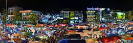 Asiatischer Nachtmarkt: Chiang Mai Walking Street